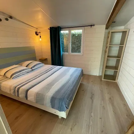 Maison Maheco Holiday home *