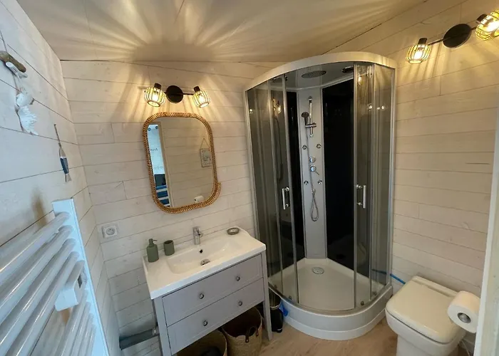 Semesterbostad Maison Maheco *